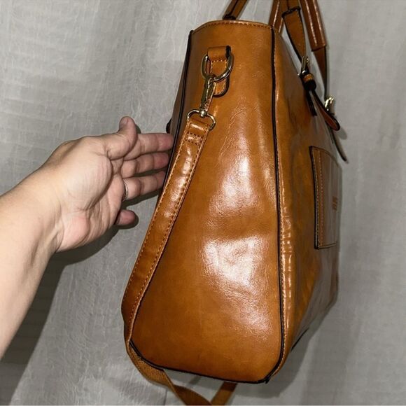 Badgley Mischka Julia Weekender Vegan Leather Camel Large Travel Tote Bag - Picture 6 of 16